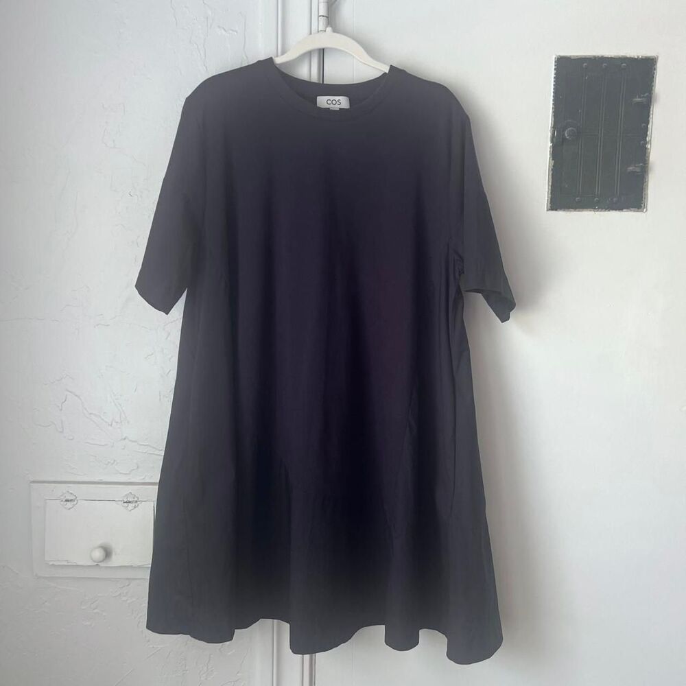 Cos Women's Navy blue mini t-shirt dress with poplin hem and pockets